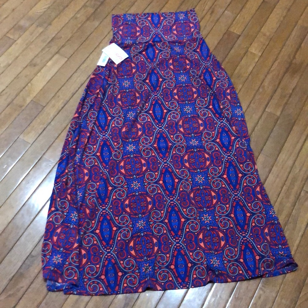 NWT LuLaRoe silky maxi skirt. Vibrant colors
